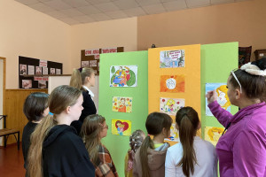 Выставка рисунков«Моя мама лучше всех»